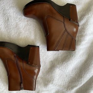 Never worn Dansko shoes